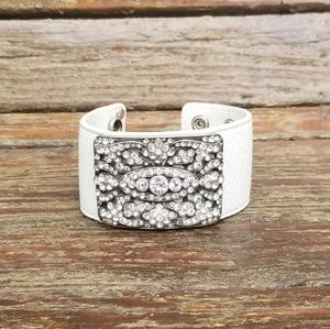 "Buckle" store leather bling bracelet